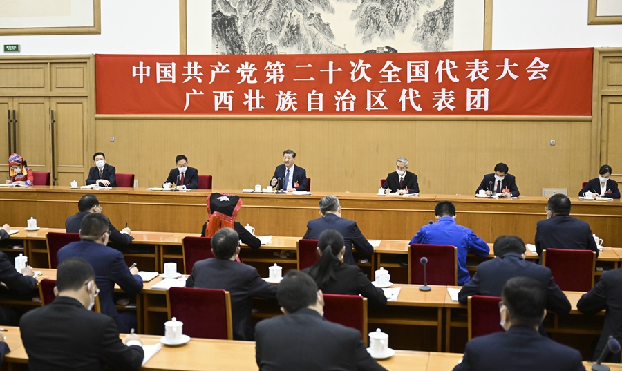 10月17日,习近平同志参加党的二十大广西代表团讨论。 10月17日,习近平同志参加党的二十大广西代表团讨论。
